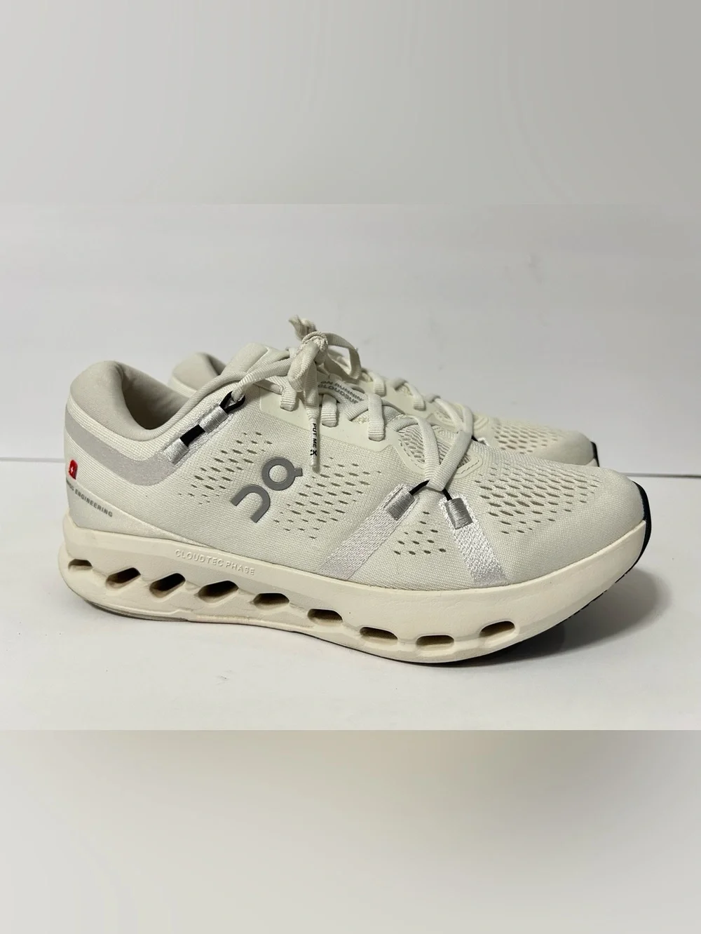 On Cloudsurfer  Women's Size 8.5 Maximum Cushioned Running Shoes Ivory/White